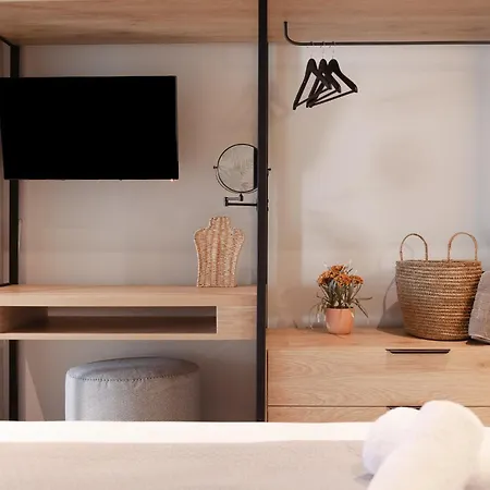 Orama Luxury 3 Bedrooms With Private Pool 빌라 헐소니소스