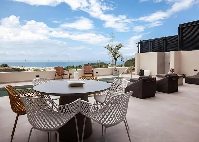 Orama Luxury 3 Bedrooms With Private Pool Χερσόνησος