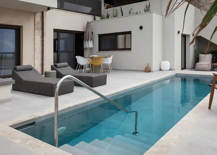 Orama Luxury 3 Bedrooms With Private Pool Vilă *